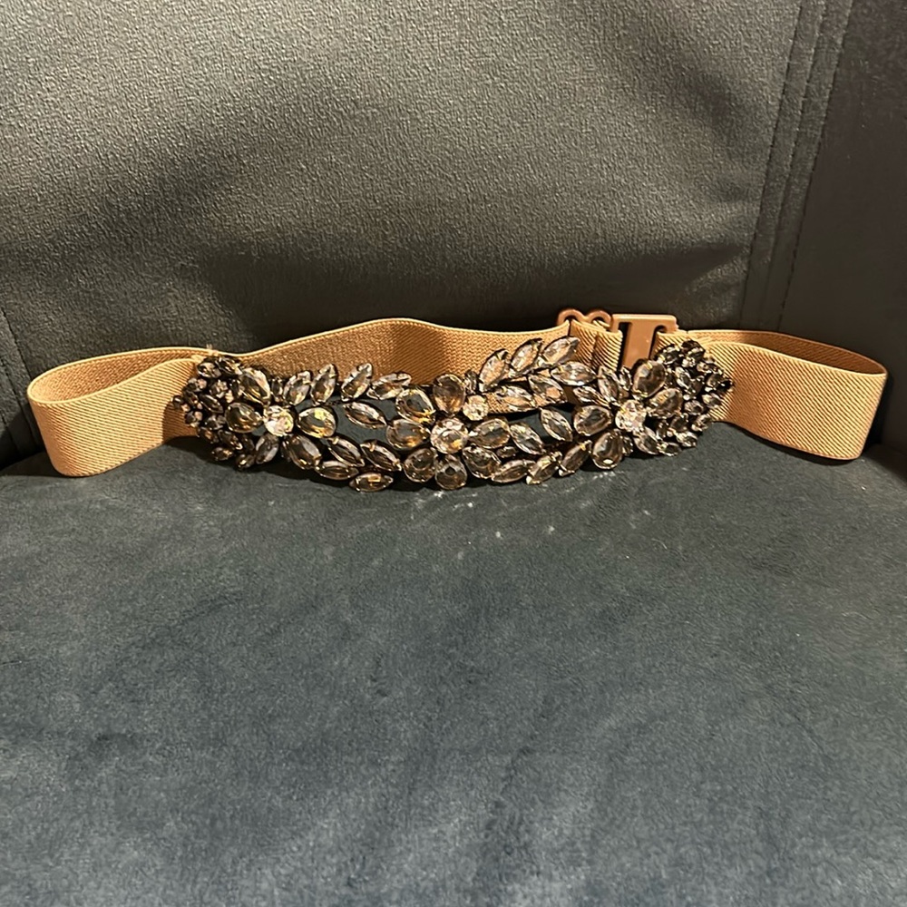BCBG Flower bundle metal belt.